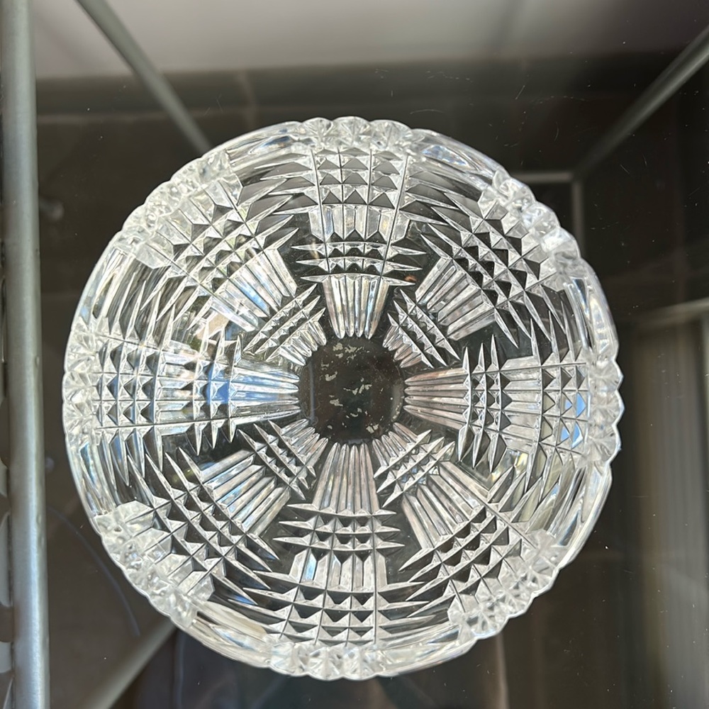 Vintage MCM Astral cut crystal small bowl full lead hand made crystal Korea - Picture 7 of 11